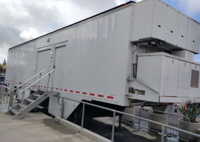 GE Mobile MRI - 11x Trailer Right