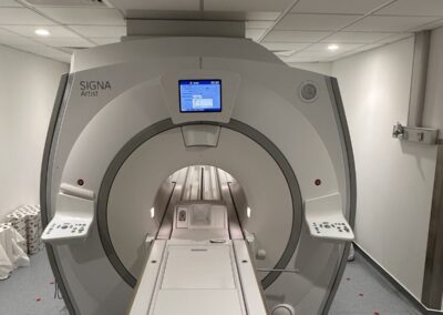 2018 GE Signa Artist 1.5T Patient Room